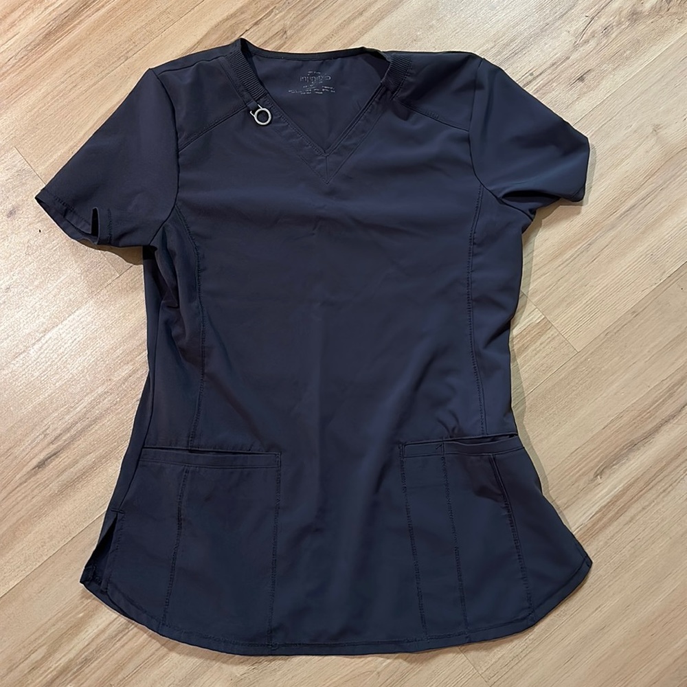 Dark Grey Cherokee infinity scrub tops! Multiple available!